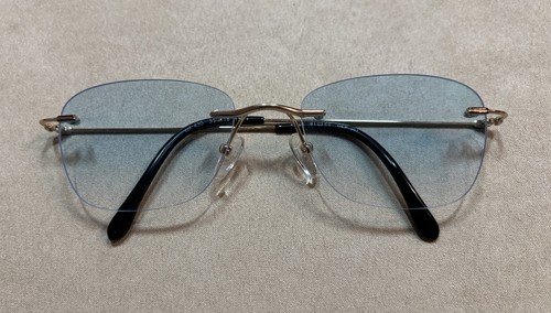 Randlose brille mit - brille, blauen