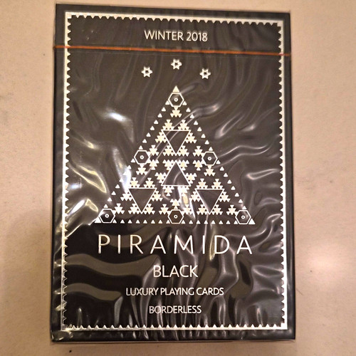 Piramida black spielkarten - piramida,